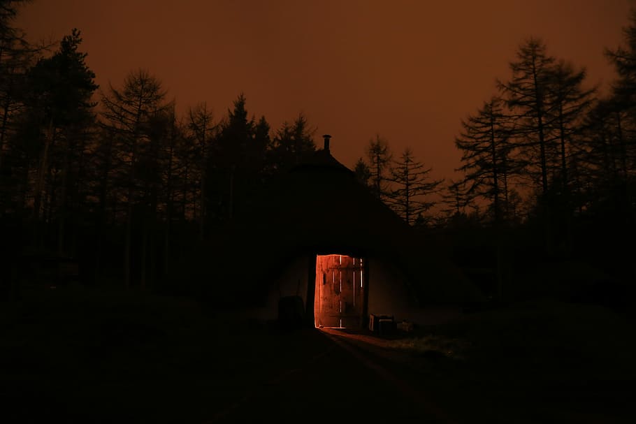 silhouette of house surrounded by trees, silhouette of house HD wallpaper