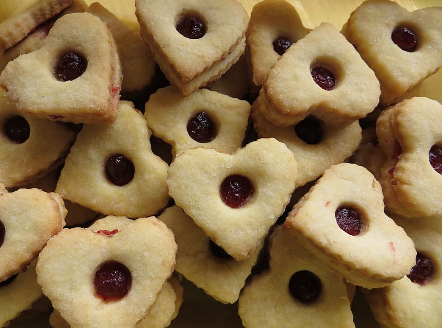 heart-shape cookies, christmas, biscuits, sweets, baked, food HD wallpaper