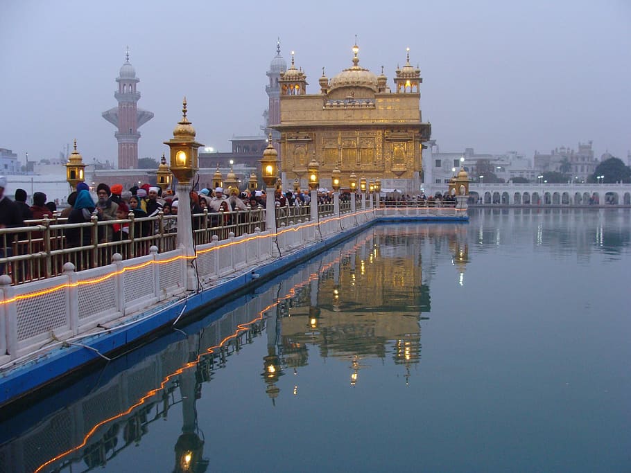 view of people filling a bridge, Golden Temple, Shrine, Sikhism, HD wallpaper
