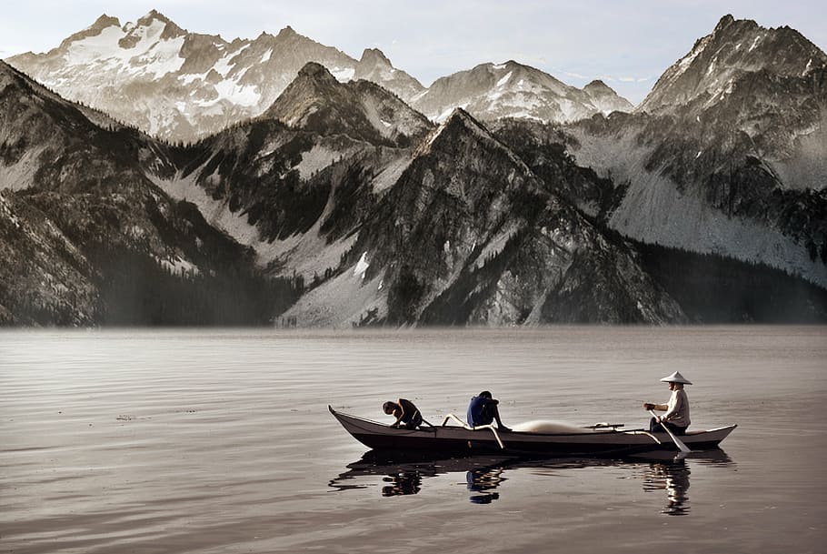 three person riding boat on body of water, grayscale, photo HD wallpaper