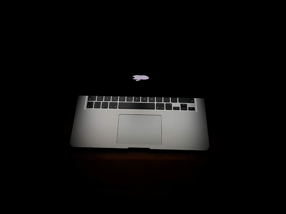 MacBook Pro, MacBook turned, low light, apple, laptop, computer HD wallpaper