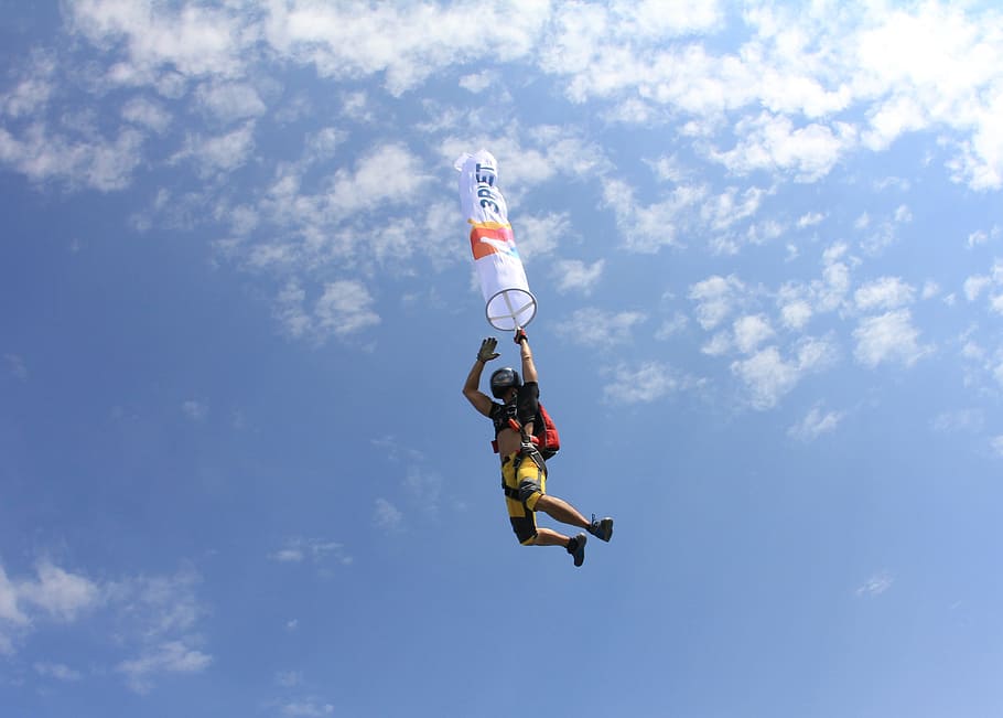 sky, skydiving, parachutes, jumping, mid-air, extreme sports HD wallpaper