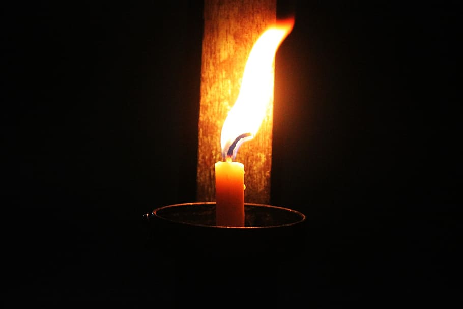 candle, api, light, torch, lamp, dark, burning, fire, flame HD wallpaper