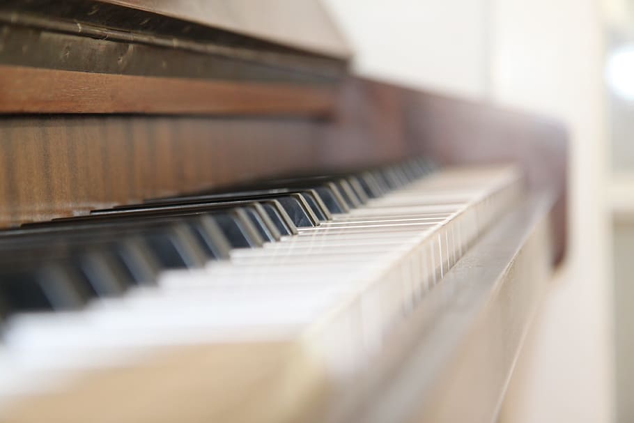 white and brown upright piano, keyboard, music, keyboard instrument