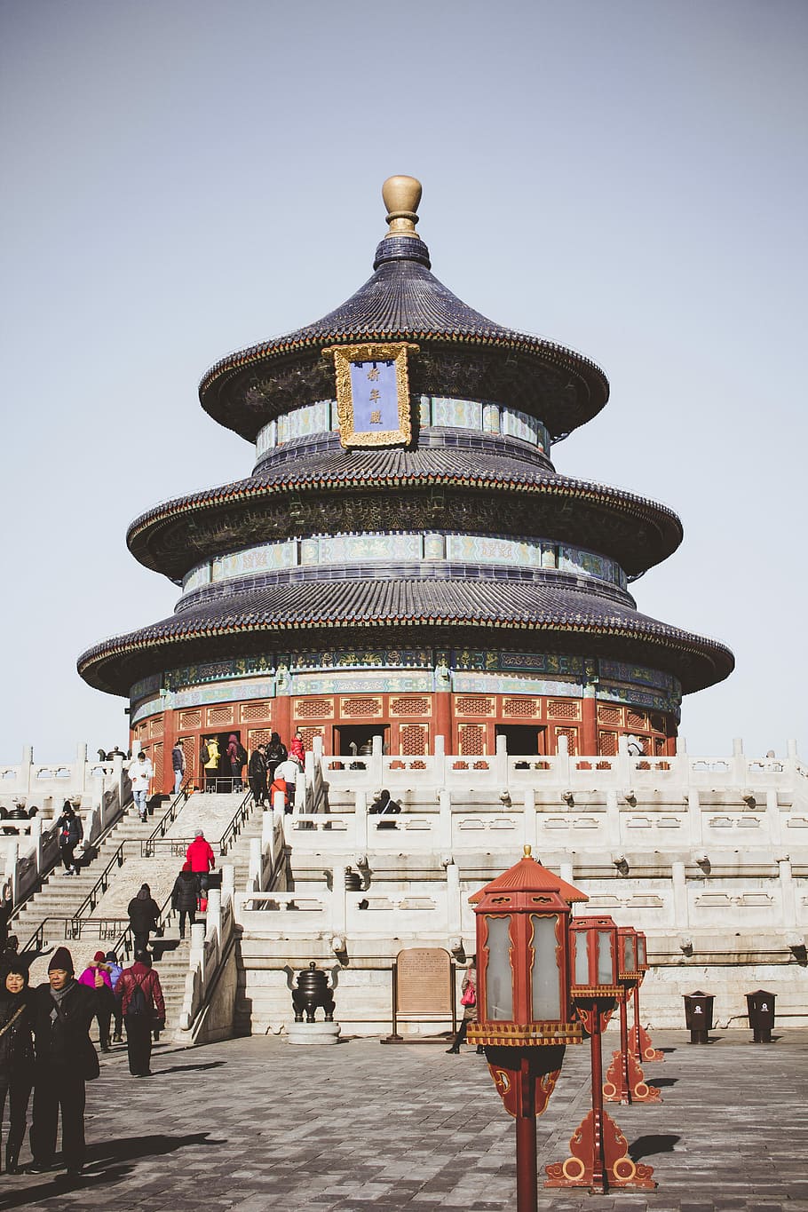 Temple of Heaven - Beijing, people walking on street near temple HD wallpaper