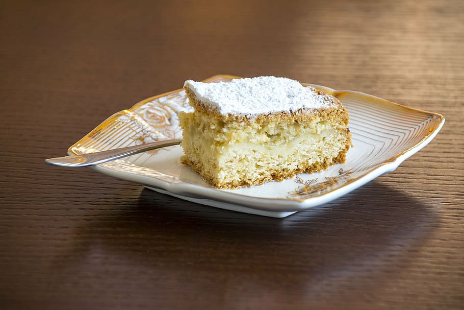 slice of cake on white ceramic plate, apple pie, cider, dessert HD wallpaper