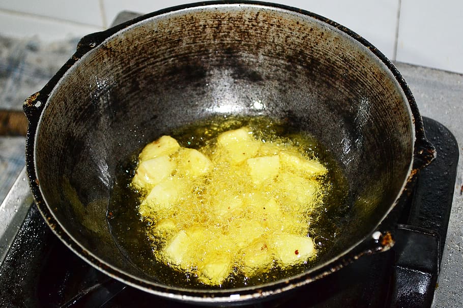 fry, potatoes, pan, cook, oil, boil, boiling, yellow, cookery, HD wallpaper