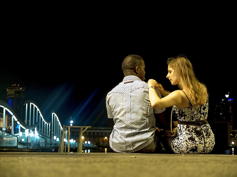 man and woman back view photography during night time, barcelona, HD wallpaper