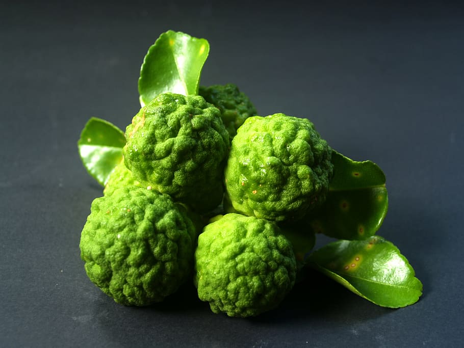green fruit, bergamot, leaf, isolated, thailand, rough, lemon HD wallpaper
