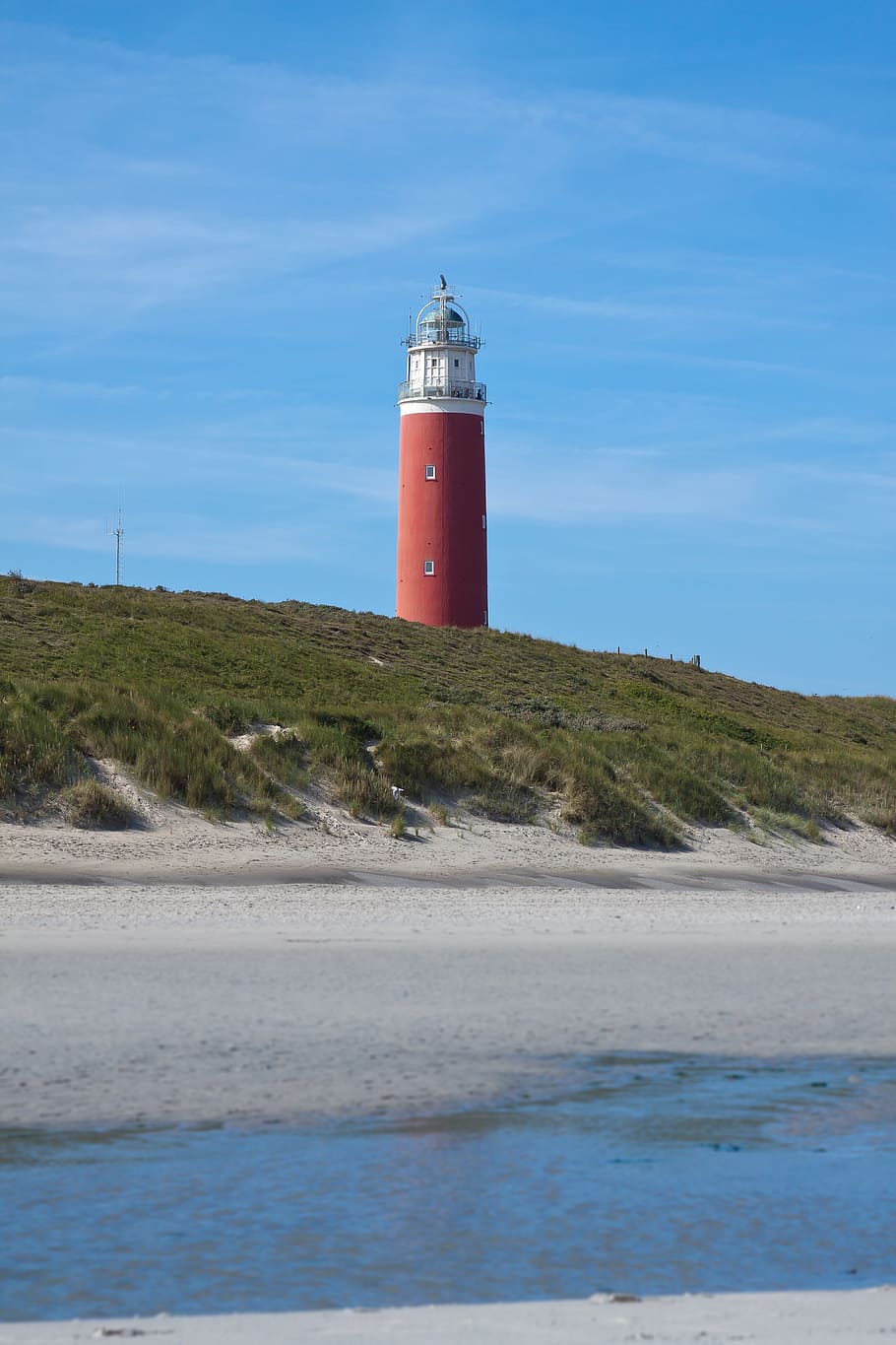 lighthouse, grass, dunes, wind, seafaring, texel, netherlands, HD wallpaper