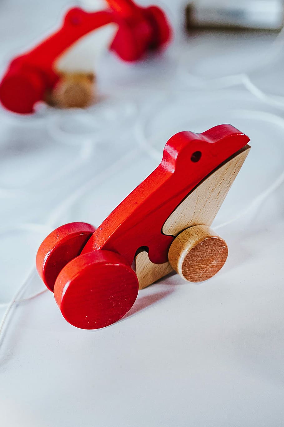 Small wooden frogs with strings, figure, toy, red, indoors, no people HD wallpaper