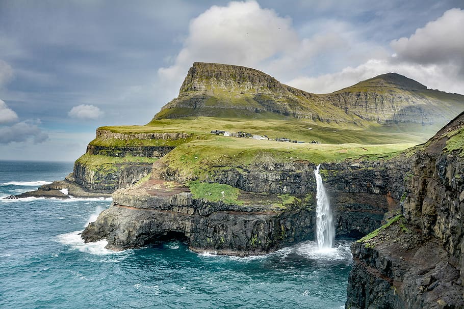 waterfalls at daytime, nature, landscape, cliffs, grass, waves HD wallpaper