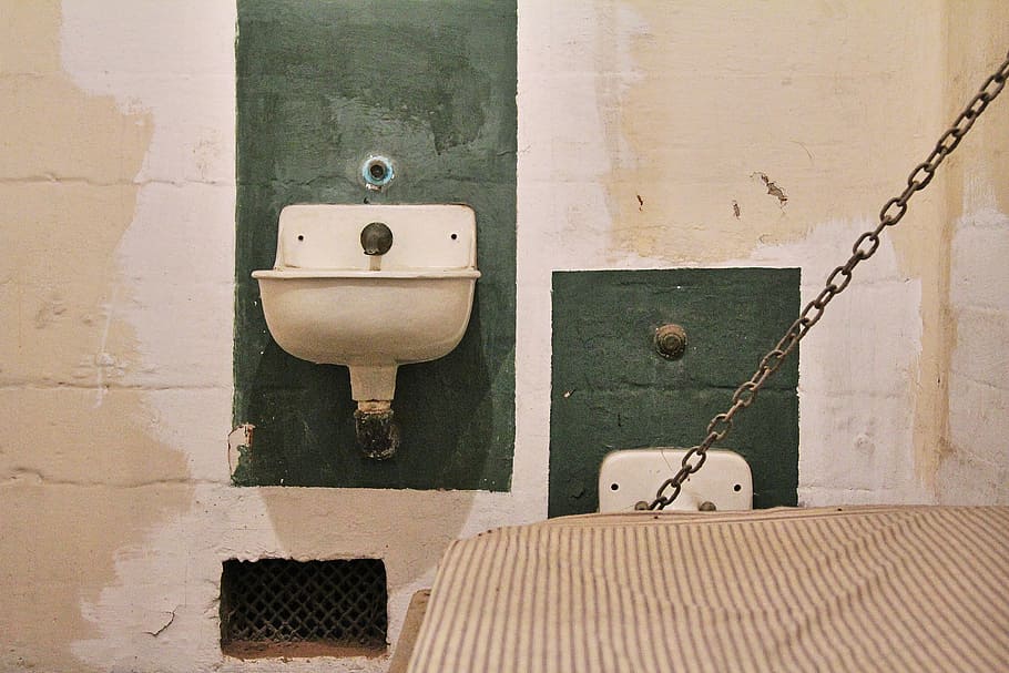 bed near sink inside room, wall, cell, chains, no people, wall - building feature HD wallpaper