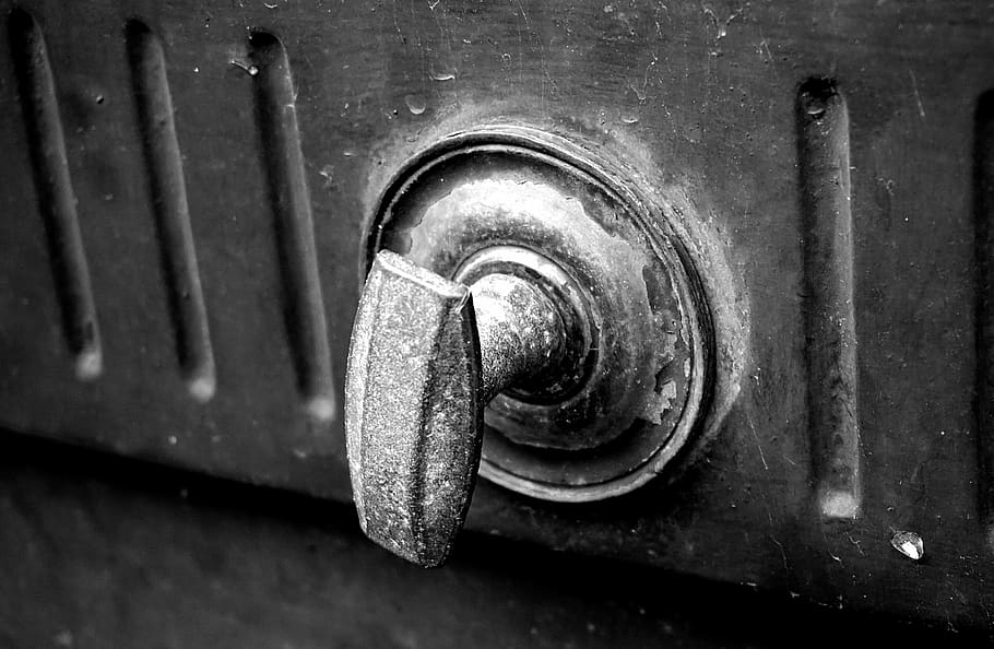 handle, door, door handle, entry, metal, wood, wooden door HD wallpaper