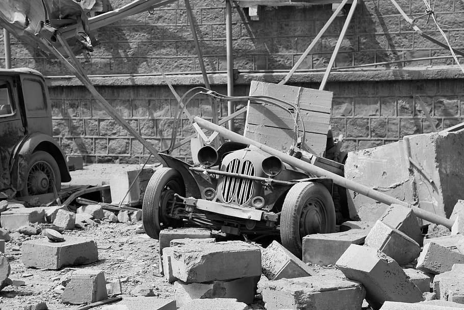 destruction, war, car, wreck, destroyed, automobile, broken HD wallpaper