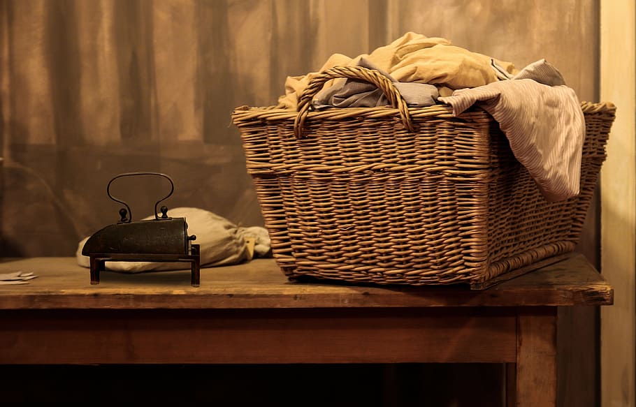 brown wicker basket, nostalgia, iron, old, laundry basket, 19, HD wallpaper