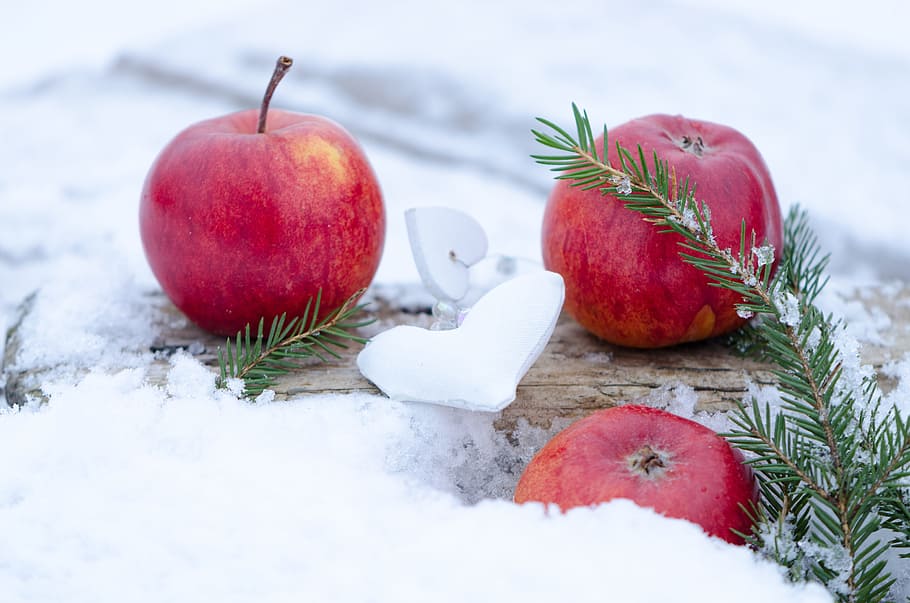 three apple on snow ground, red apple, fruit, a delicious, healthy, HD wallpaper