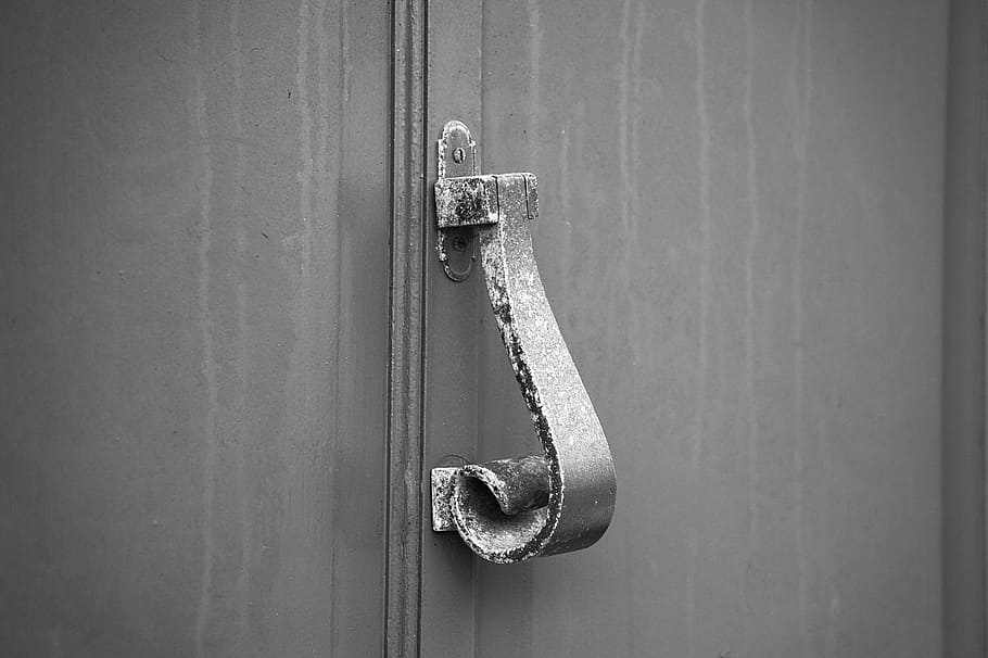 knocker, door, metal, city, wrought iron, patina, urban design