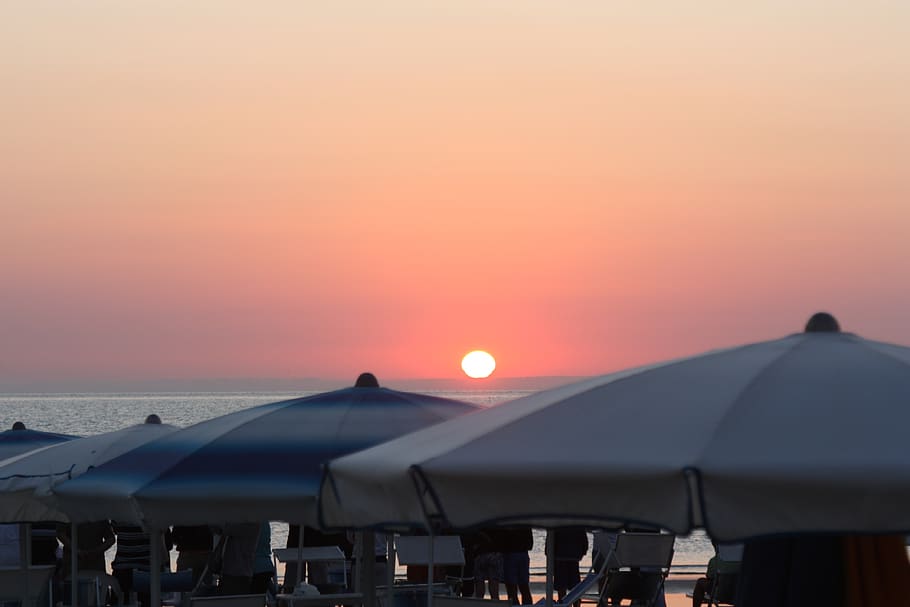 dawn, sea, beach, sunset, sky, orange color, nature, beauty in nature HD wallpaper