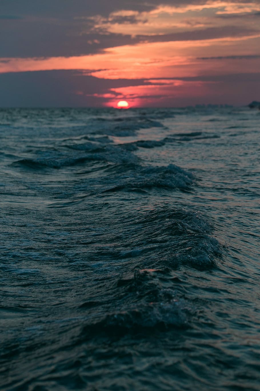 view of sunset, photo of body of water waving during sunset, ocean HD wallpaper