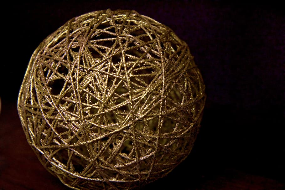 advent, room decorations, ball, thread, golden, sphere, studio shot HD wallpaper