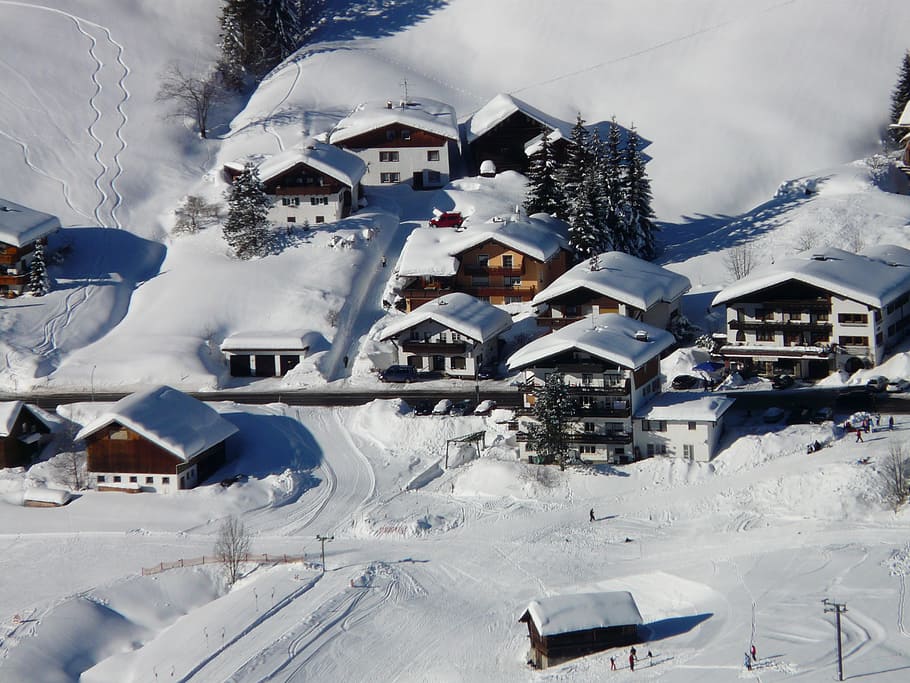 Bergdorf, Village, Snowy, Farmhouse, home, hamlet, alpine, allgäu, HD wallpaper