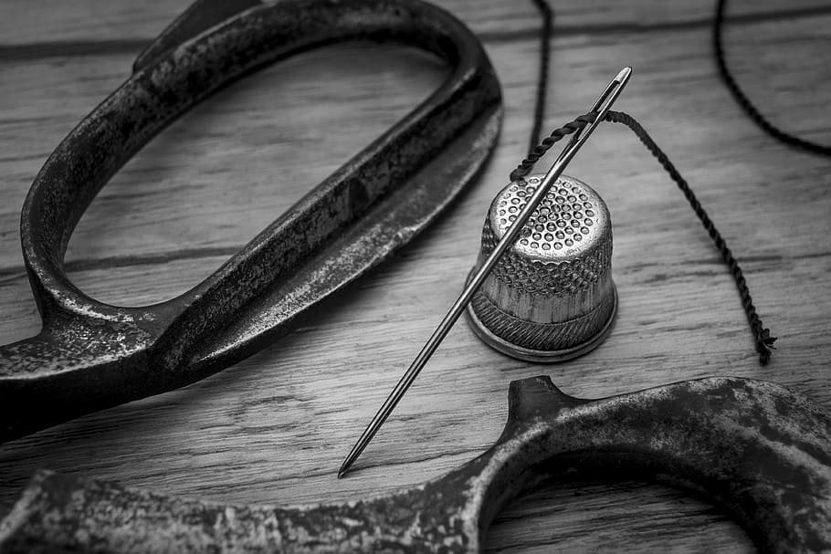 scissors, sewing needle, and thimble grayscale photo, wood - material HD wallpaper
