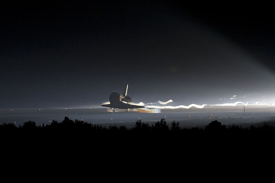 atlantis, space shuttle, landing, night, evening, aircraft, HD wallpaper