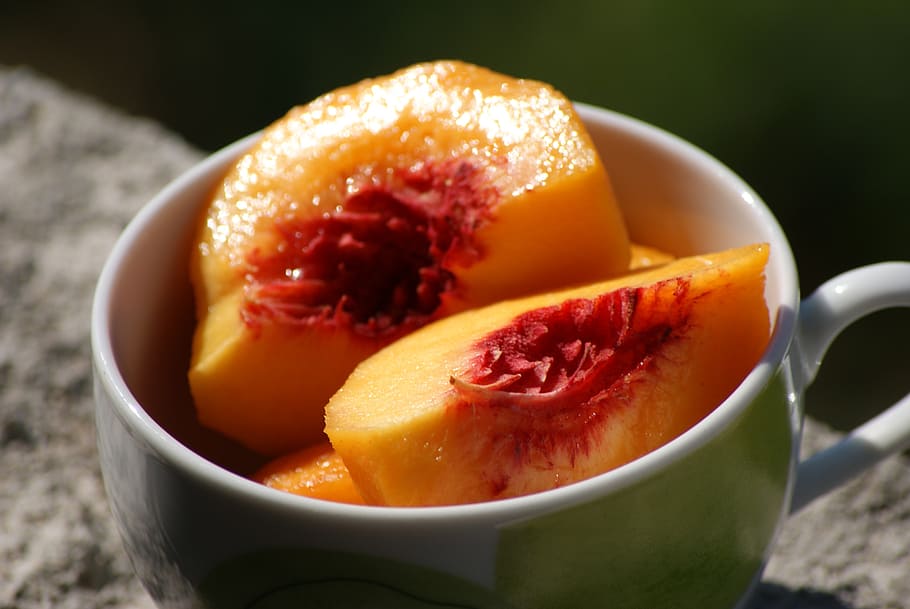sliced fruit in mug, peaches, orange, lean, food, food and drink HD wallpaper