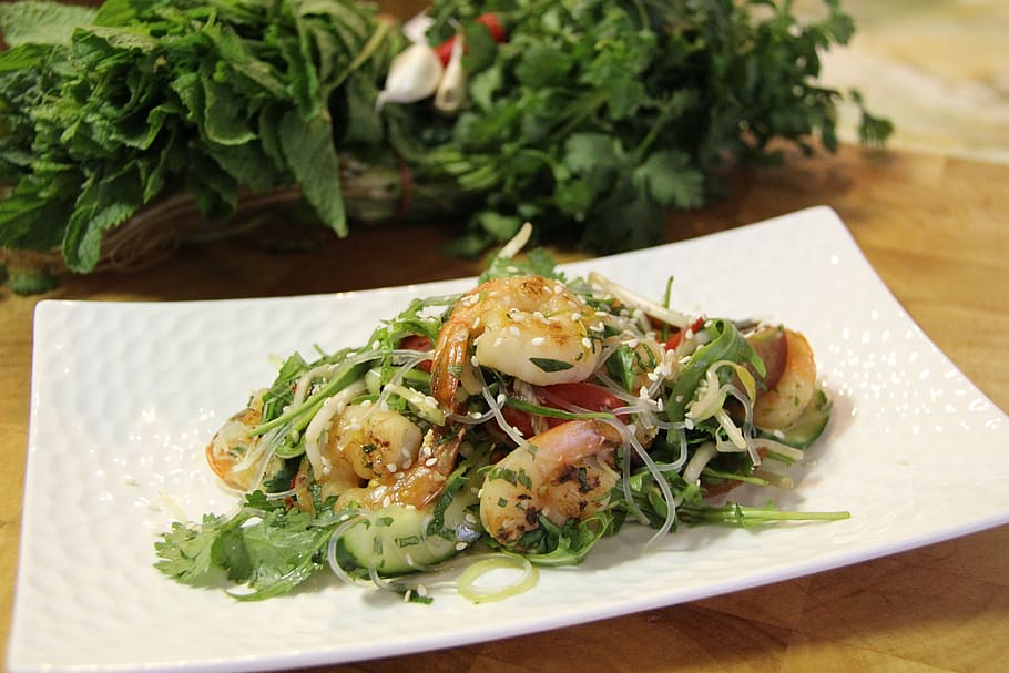 stir-fried skinless shrimp, prawn, noodle, salad, dinner, seafood, HD wallpaper