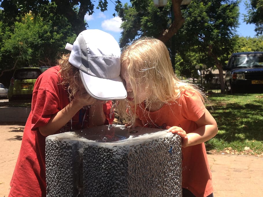 two girls washing face on gray water fountain, children, drinking HD wallpaper