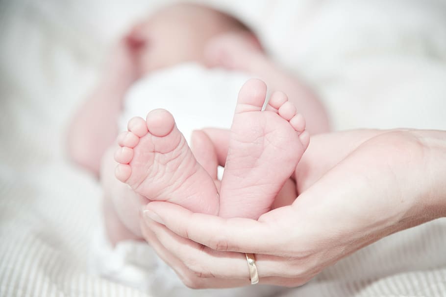 baby, baby feet, bed, birth, child, delicate, hand, indoors