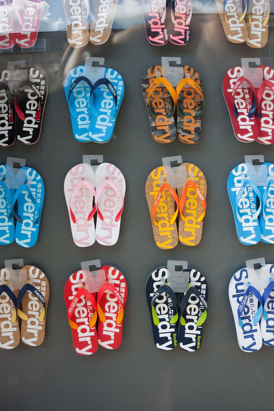 flip flops, window, slippers, beach shoes, summer, holiday HD wallpaper