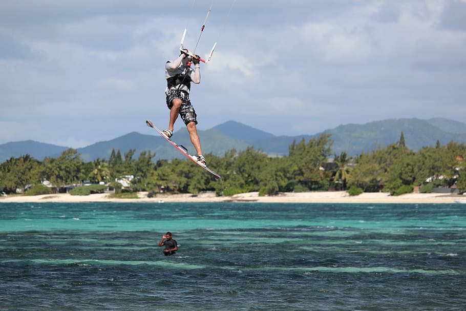 Kitesurfer, Kite Surfing, Kite, Surfing, sea, mid-air, mountain, HD wallpaper
