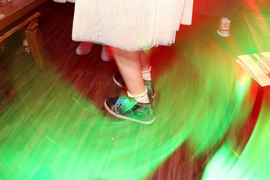person wearing black-and-gray sneakers, dance, night, shoes HD wallpaper