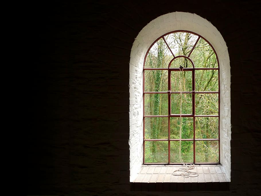 red metal window grilles near trees at daytime, arch, arched HD wallpaper