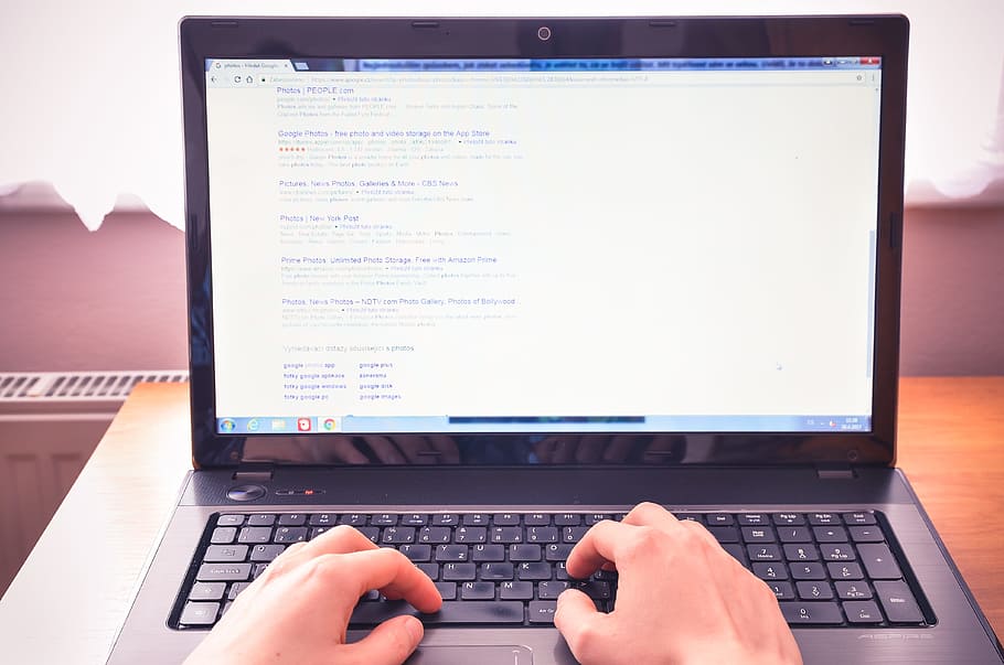 hands, computer, notebook, laptop, screen, work, work desk HD wallpaper