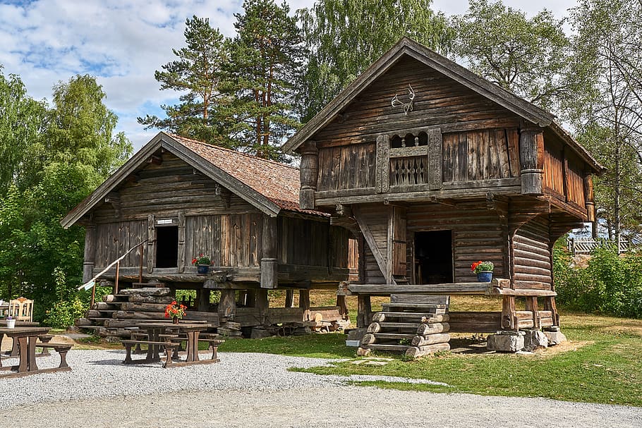 wood village