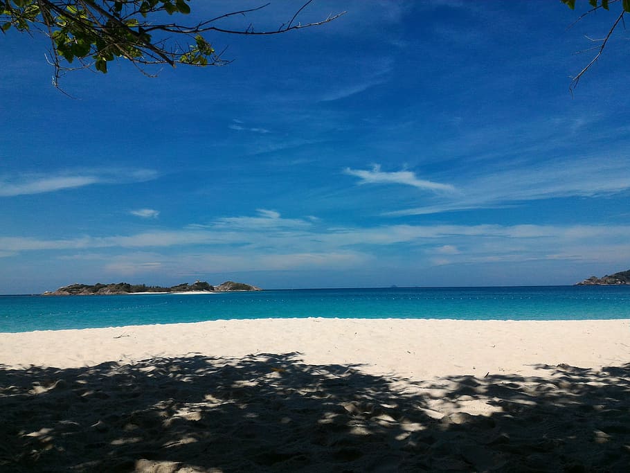 beach, sky, blue, sunny, ocean, nature, water, vacation, sea HD wallpaper