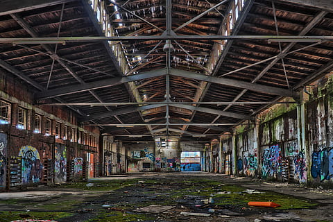 photo of empty warehouse, leave, architecture, old, ruin, lapsed HD wallpaper
