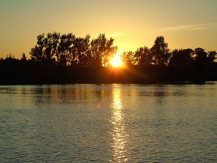 sunset, water, nature, dusk, color, reflection, mirroring, mood HD wallpaper