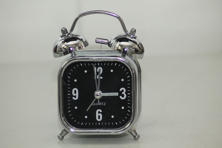 Alarm Clock, Crom, Reflections, pay, time of, time indicating HD wallpaper