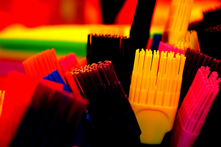 plastic, brush, color, yellow, red, dark purple, pink, market HD wallpaper