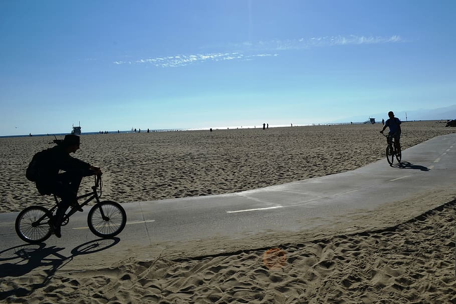 bicycle, sunset, beach, lifestyles, leisure activity, real people HD wallpaper