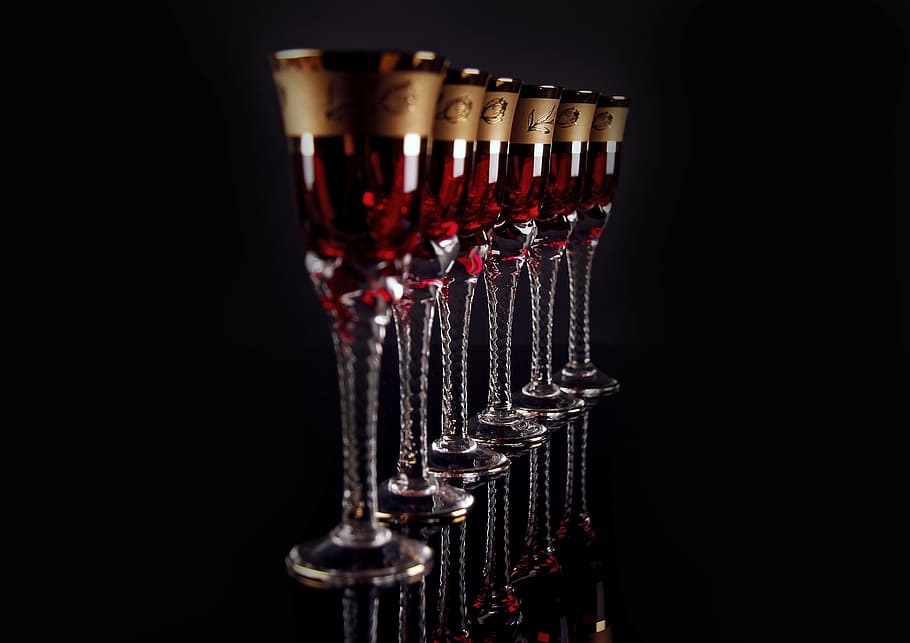 red wine glass set, contrast, composition, light, texture, dark HD wallpaper