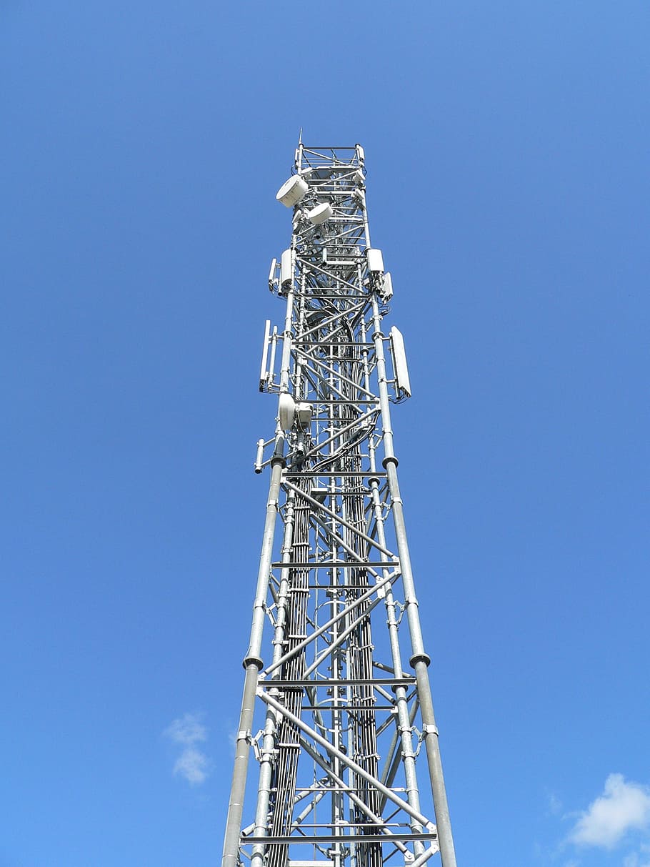 white signal tower under blue sky, antenna, radio antenna, data transfer