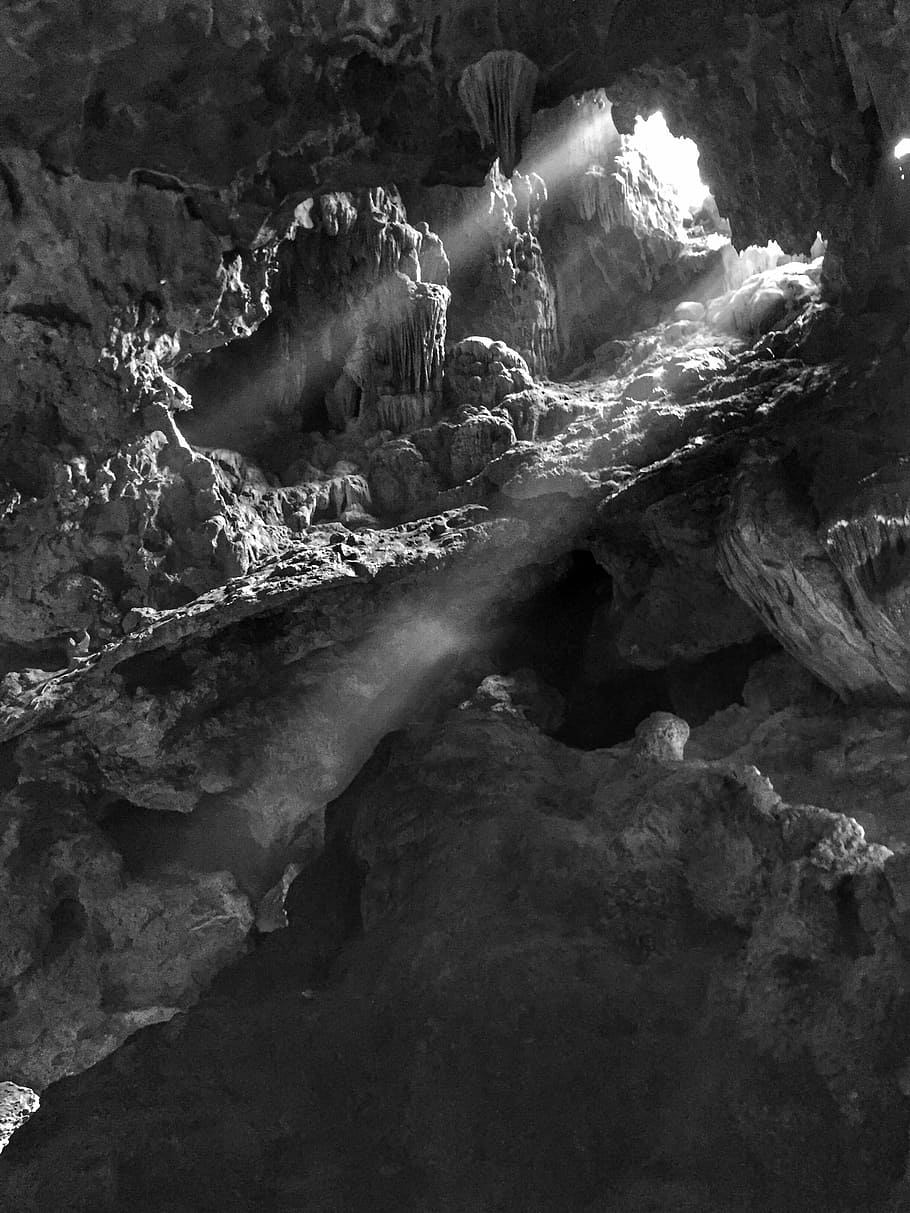 sunlight passing through cave, desktop, nature, monochrome HD wallpaper