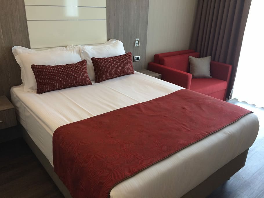 white bed sheet beside red armchair, Hotel, Burgundy, Room, bedroom, HD wallpaper