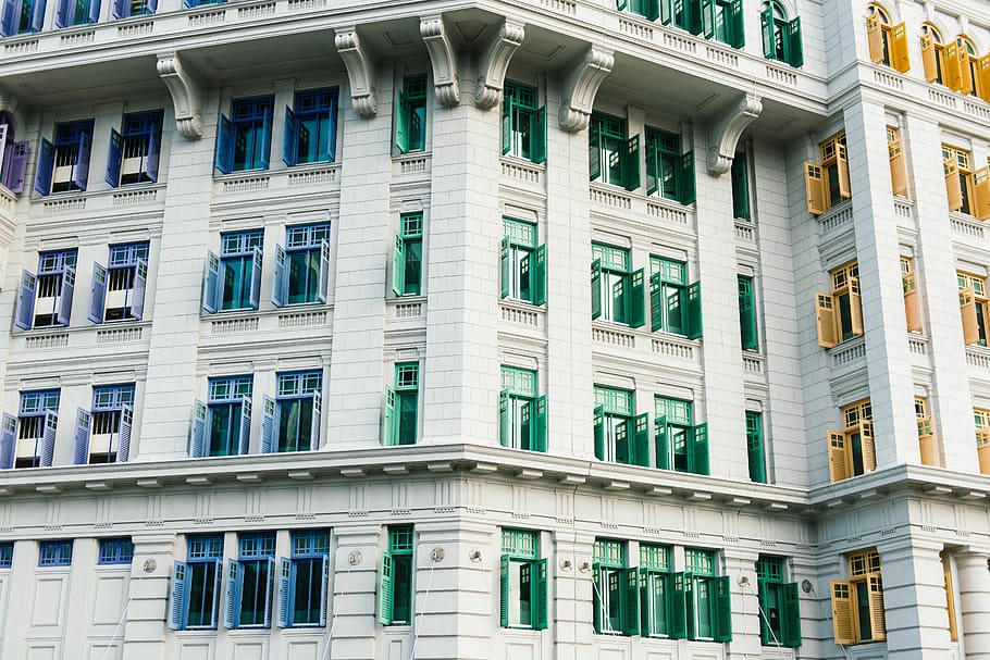 closeup photography of multi-storey building, white concrete building HD wallpaper
