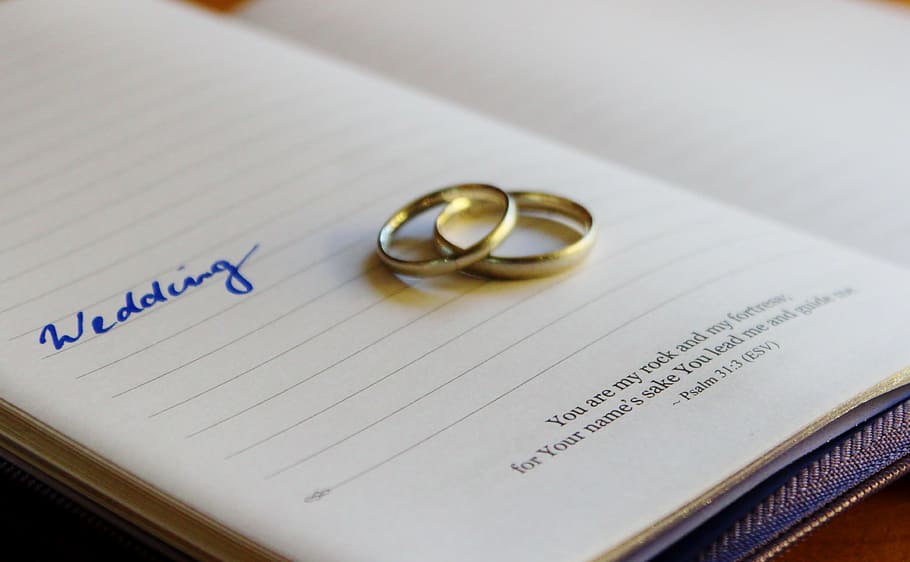 two gold-colored band rings on notebook, wedding, wedding date, HD wallpaper